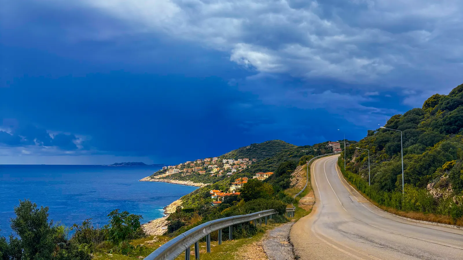 Exploring a New City by Hire Car: A Practical Route Guide 